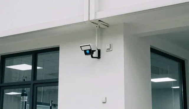 智能安防系统在复杂环境中的性能表现与技术培训必要性